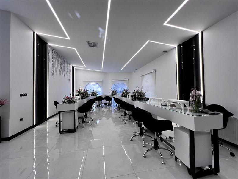 یوتاب در کرج؛ تصویر 3 از فضای مجموعه و نمونه‌کارها
