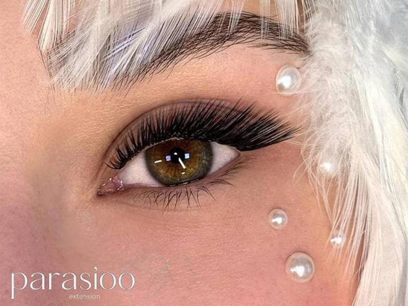 فضای سالن زیبایی آکادمی مژه پرستو