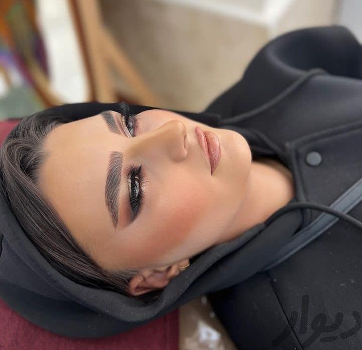 تصویر 2 آگهی میکاپ کار هستم همکاری درصدی