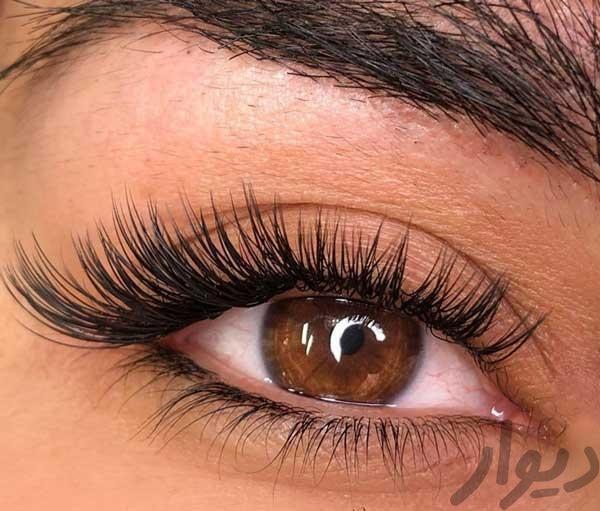 مژه کار حرفه ای