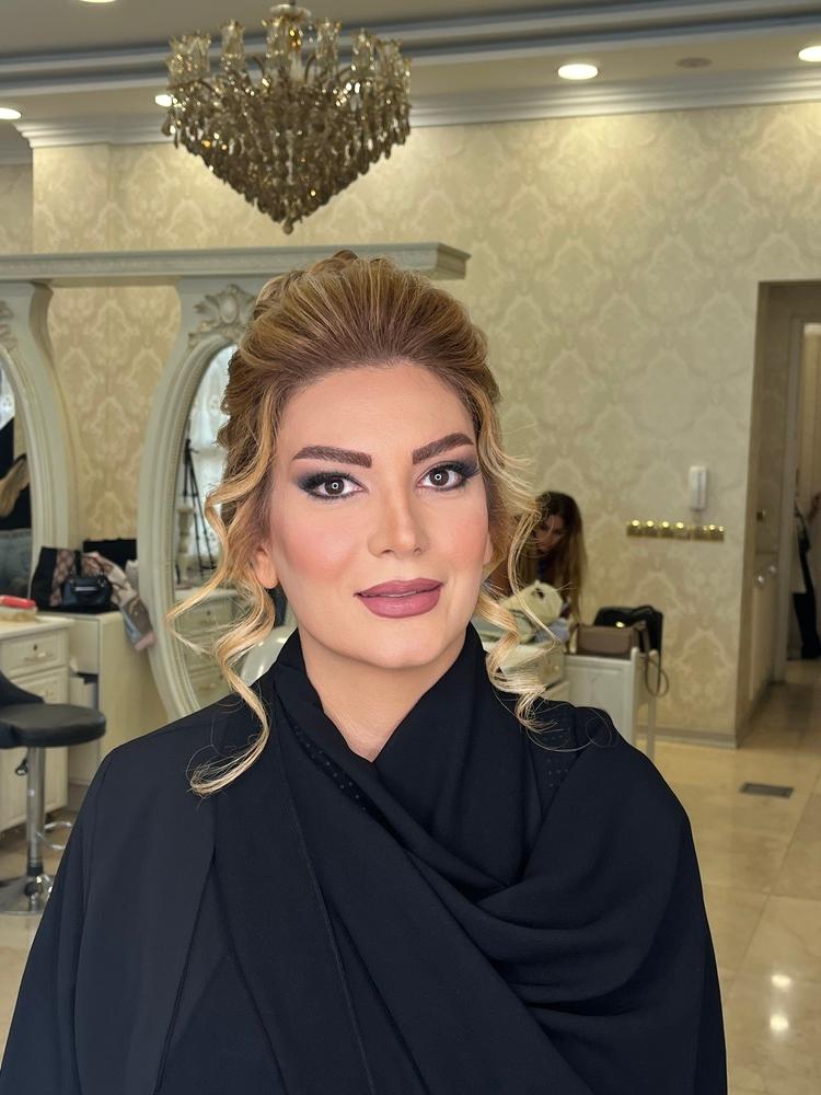 تصویر آگهی میکاپ کار