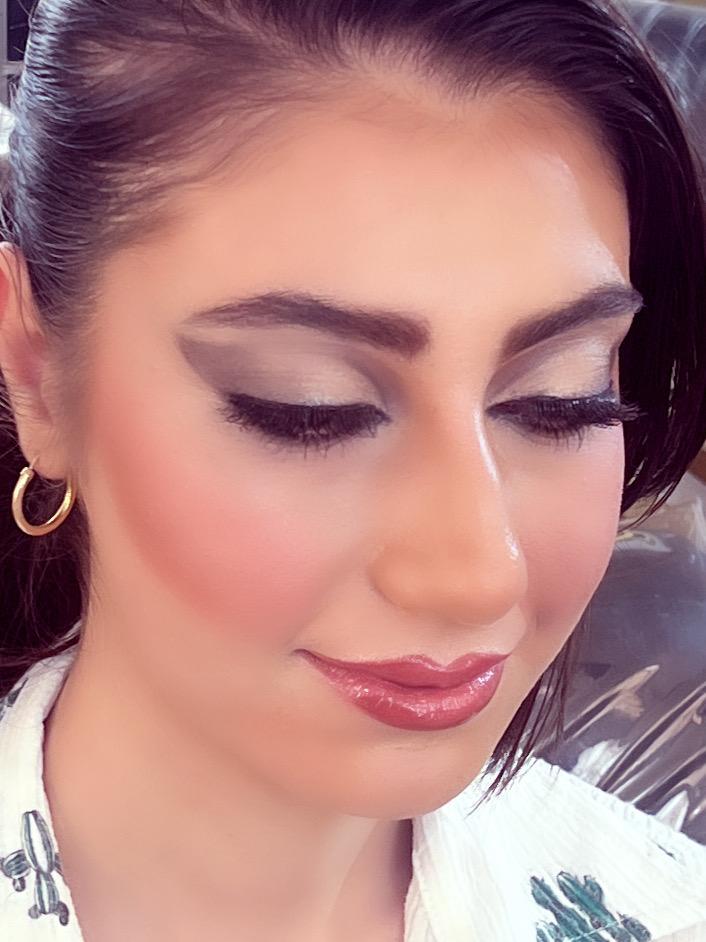 تصویر 2 آگهی میکاپ آرتیست شیراز تخفیف استثنایی 