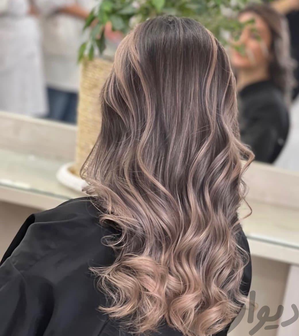 ناخن کار و‌کراتین کار با سابقه