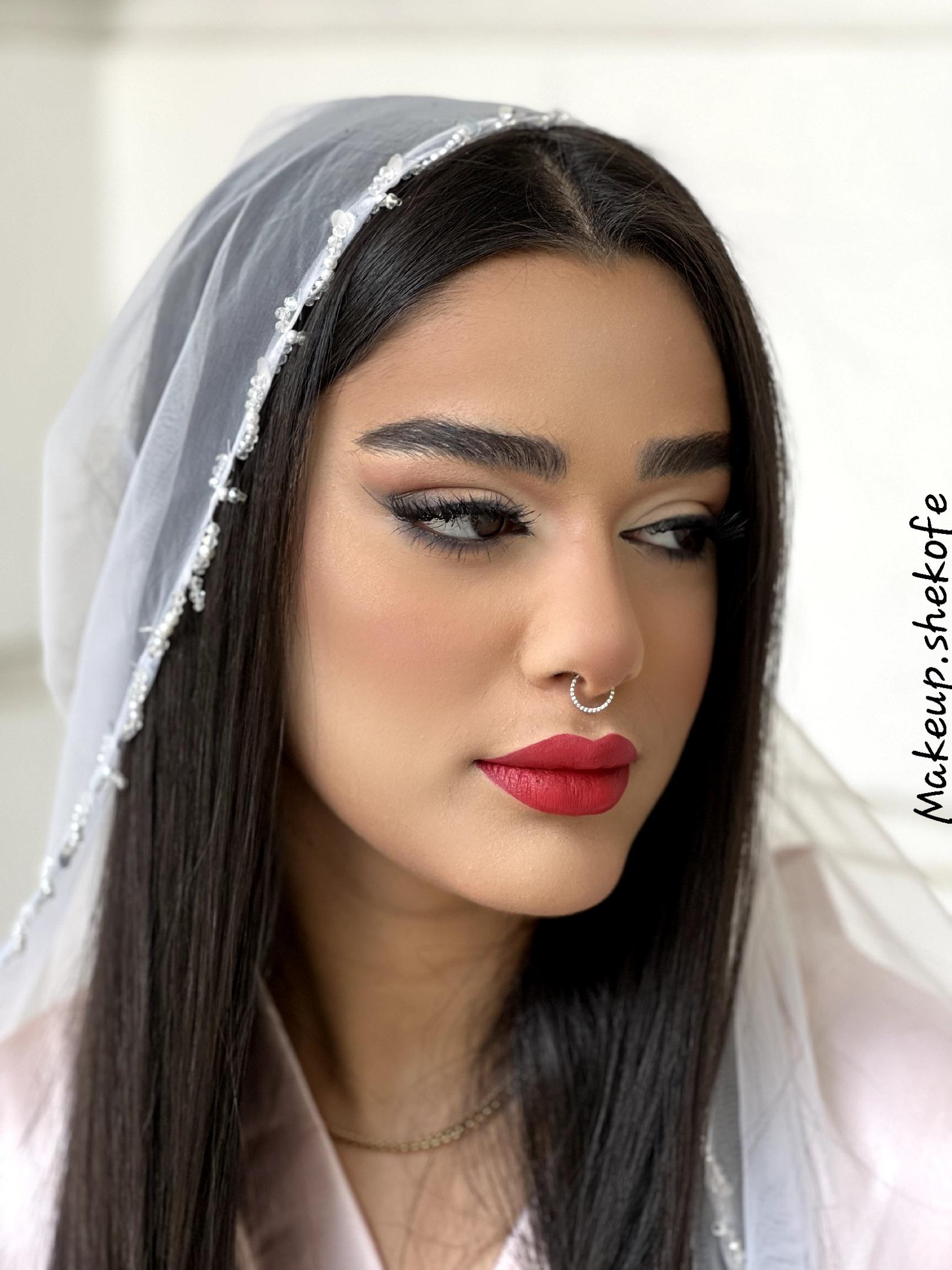 میکاپ کار