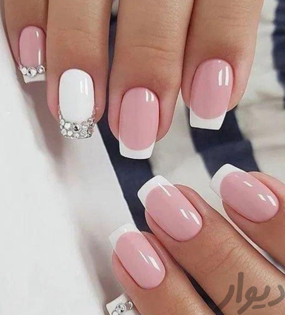 استخدام ناخنکار با سابقه و مشتری