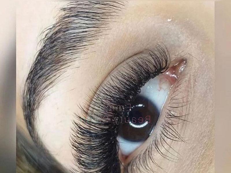 فضای سالن زیبایی سالن زیبایی اما