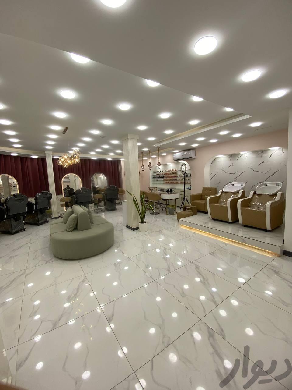 استخدام کراتین کار،میکاپ کار