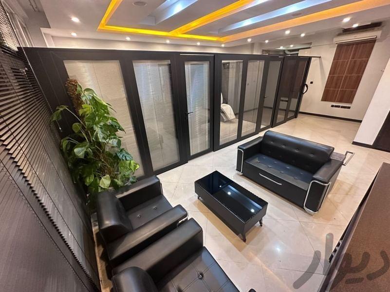 منشی کلینیک زیبایی