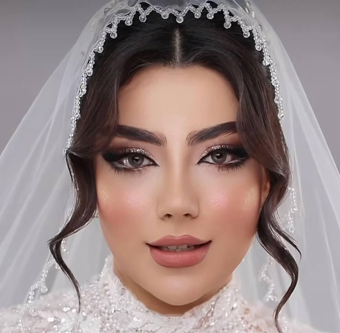 سالن زیبایی عروس آریایی